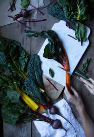 Paper towels and plastic bag. How To Keep Greens And Veggies Fresh For Weeks Say Yes