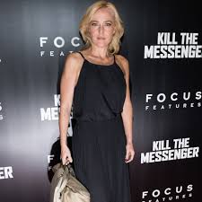Gillian started her career as a member of an amateur actor group while at high school. Gillian Anderson Starportrat News Bilder Gala De