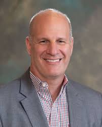 Thomas Doering's Instagram, Twitter & Facebook