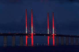 Hundratals kilo cannabis stoppat på öresundsbron. Oresundsbron On Twitter Brokamera Klockan 19 02 Vid Hogbron Vyn I En Av Trafikcentrets Overvakningskameror