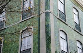 Die jm architekten verbinden in seinem projekt montebar villa optisch attraktive materialien, moderne lösungen und die vorgesehene bauordnung für die region. Wie Ich In Lissabon Zum Fliesen Fan Wurde