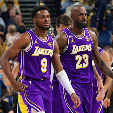 A rare pic of LeBron and Bronny on court at the same time 👀