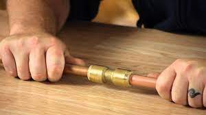 This can be uncomfortable if the copper pipe is an old waste pipe, and in order to fix copper pipe blockages, you now need to scrape it out of the pipe. Replacing A Broken Copper Pipe Copper Pipes Fittings Youtube