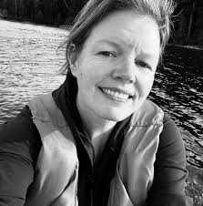 Just a quick wee paddle before dinner 🖤 #glimpse #glimpselake  #nicolavalley #wineknot