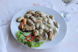 Kerang punya rasa khas yang membuat ketagihan. Kerang Dalam Sos Bawang Putih Berkrim 7 Resipi Cara Memasak Dalam Kuali Atau Dalam Oven