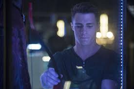 When she actually returned in season two of arrow on the cw, sara was played by caity lotz, previously seen on the mtv series death valley as officer kirsten landry, and whose first role was in season four of mad. New Arrow Clip Asks If Roy Harper Killed Sara Lance
