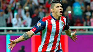 Alan pulido izaguirre (born 8 march 1991) is a mexican professional footballer who plays as a striker for major league soccer club sporting kansas city and the mexico national team. Le Ha Quedado Grande La Playera Rojiblanca A Alan Pulido Goal Com