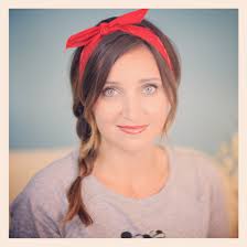 Looking to add another tool to your hair arsenal? Six Diy 1 Minute Bandana Hairstyles Cute Girls Hairstyles