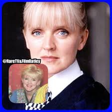 Baja Oklahoma DVD £14. Juanita Hutchins (Lesley Ann Warren) works at Texas  bar, but she aspires to be a country songwriter. When she's not looking  after her impulsive daughter, Candy (Julia Roberts),