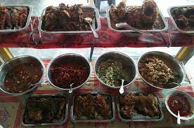 Aku masih bisa dibilang bernasib mujur. Warung Makan Sederhana Home Facebook