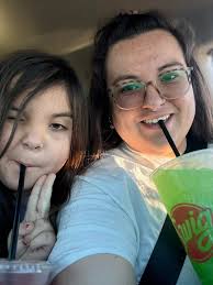 Trying Momo's White Peach Preworkout: Does it Live Up to the Hype?