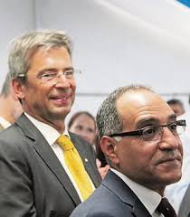 Stehender Beifall für Chefarzt Dr. Bernd Semsch