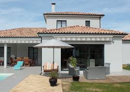 Bergerac Une Maison Lumineuse Type Bastide Contemporaine Maison Maison Mitoyenne Bastide