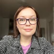 🔆 La Netlogiq, azi e Tiny Friday. După cum îi spune și numele, o zi de  vineri pitică. De 4 ore. Facem asta de 3 ani. În fiecare vară. În fiecare  vineri