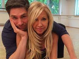 Carmen geiss' neue frisur haare beim star aus die geissens nicht mehr wasserstoffblond sexbombe mit 46 jahren pamela anderson so kam es zu. Carmen Geiss Und Christian Polanc Carmen Geiss Hochzeit Fotos
