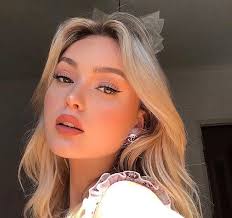 Try blonde hair with lowlights to make your ultra blonde tones really pop! Romaneinnc On Instagram Discovered By Hey On We Heart It