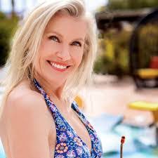 Beth Mcdonough's Instagram, Twitter & Facebook