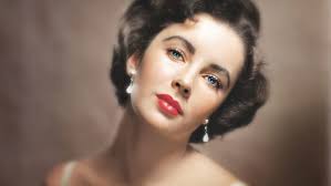 10 FRASES, 10 LOOKS Y ¡10 AÑOS SIN ELIZABETH TAYLOR! LA JOYA MÁS HERMOSA DE  HOLLYWOOD