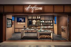 1 minute walk to victoria harbour and avenue of stars. K11 Art House Hong Kong By Oft Interiors Introduces New Theatre And Retail Experience De51gn