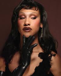 BARBETTE 🎠 Queer self portraiture has helped capture generations of  expression and rebellion, becoming the backbone of many artists'  repertoire. At the impressive age of 21, @archivedvanity has built a  platform for