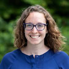 Explore everyday biology and think like a scientist in Foundations of Life  Science