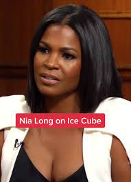 Nia King's Instagram, Twitter & Facebook