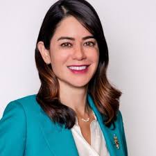 I love to travel. I hate the planning. So when my oldest asked to go to  Paris, I said: “Great. You plan it.” And she did. → A hotel that was  perfect.