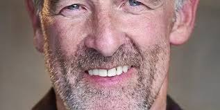 Dave Kenneth MacKinnon : sa biographie, filmographie, et quelques photos