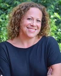 Jodi Sperling's Instagram, Twitter & Facebook