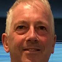 Old Bones (Gideon Oliver, #4) by Aaron Elkins