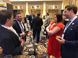 Adding aesthetic medicine as an additional skill set can be beneficial toward capitalizing on this growing market. Miami Cosmetic Surgery Conference 2022 Yellow Telescope