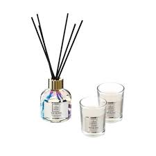 Diffuseur senteurs fleur, sucré, jasmin, vanille et bien d'autres. Atmosphera Coffret Senteur Diffuseur Avec Parfum Et 6 Batonnets 2 Bougies Parfumees Pots En Verre The Blanc Achat Vente Diffuseur De Parfum Cdiscount
