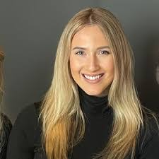 Stephanie Gaskell's Instagram, Twitter & Facebook