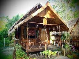 There, travelers can stay in lovely bungalows and take in incredible views of the surrounding islands and bizarre rock formations. Cosy Basic Bungalows On The Shores Of Krabi Long Beach Krabi Villas Is Located On The Border Of Nopparat Thara Nationa Krabi Villa Krabi Thailand Beach Hotels