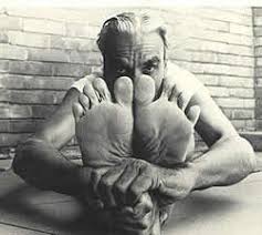 Check spelling or type a new query. B K S Iyengar Samyama Yoga Essen Hatha Yoga Nach B K S Iyengar