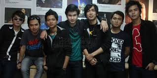 Kumpulan lagu hits kangen band full album ~ terbang bersamaku, doy, pujaan hati, yolanda,. Album Baru Kangen Band Ingin Dulang Masa Kejayaan Kapanlagi Com