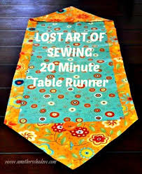 A Mothers Shadow 10 Minute Table Runner Table Runner Pattern Sewing Gifts