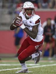 Louisville Qb Lamar Jackson Wins Heisman Trophy Lamar Jackson Louisville Cardinals Basketball Jackson