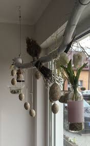Die Halterung Fensterdeko Ideen Ostern Dekoration Fenster Deko Ast