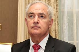 Maternity hospital critic told to resign from board by text