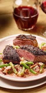 Lammruckenfilets Mit Pumpernickelkruste Rezept Rezepte Landfrauen Rezepte Und Leckere Weihnachtsrezepte