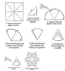 Découpez des étoiles à la perforatrice dans du papier brillant d'emballage et dans du canson blanc. Flocon De Neige En Papier Facile Gamboahinestrosa