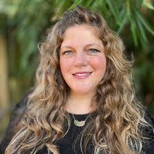 Angela Mann's Instagram, Twitter & Facebook