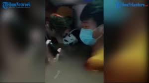 Maybe you would like to learn more about one of these? Https Pekanbaru Tribunnews Com 2021 07 27 Video Pisah Dari Elly Sugigi Ferry Anggara Kini Hidup Adem Ayem Setelah Nikahi Janda Cantik Ini Https Cdn 2 Tstatic Net Pekanbaru Foto Bank Images Elly Sugigi Saat Masih Dengan Ferry Anggara Jpg Elly Sugigi