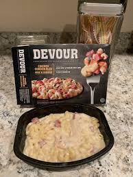 All the flavour, all the crunch, a beautiful golden crumb, and it's better for you! Devour Chicken Cordon Bleu Mac Cheese Another Good Meal That Was Super Cheesy Cooked Really Well No Spicy Like The Others And A Lot Less On The Side Of Meat Compared