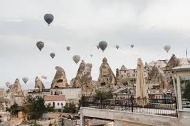 الدليل الكامل لزيارة كابادوكيا مدينة ركوب المناطيد في تركيا