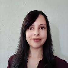 Sara Criss's Instagram, Twitter & Facebook