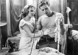 Но лишь семеро представительниц прекрасного пола из всех его многочисленных подруг смогли. Marlon Brando Biografiya I Lichnaya Zhizn Aktera Krestnogo Otca