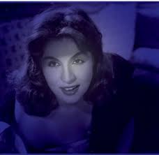 Divas invites us to discover the lives and careers of the greatest artists  of Arab music and cinema from the 1920s to the 1970s.