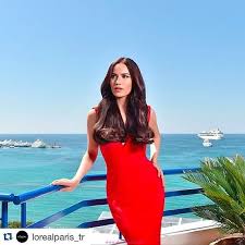 Fahriye Evcen Loreal Mezuniyet Fotograf Cekimi Unluler Moda